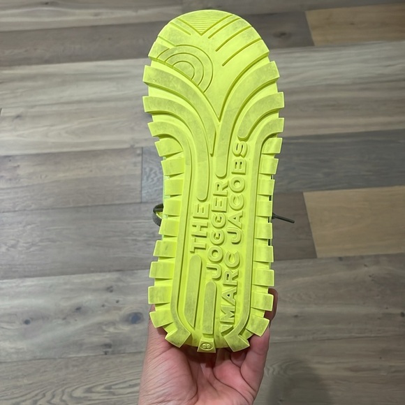 Marc Jacobs The Jogger Sneakers Size 39 US 9 The Fluoro Jogger In Fluo Yellow - Picture 11 of 14